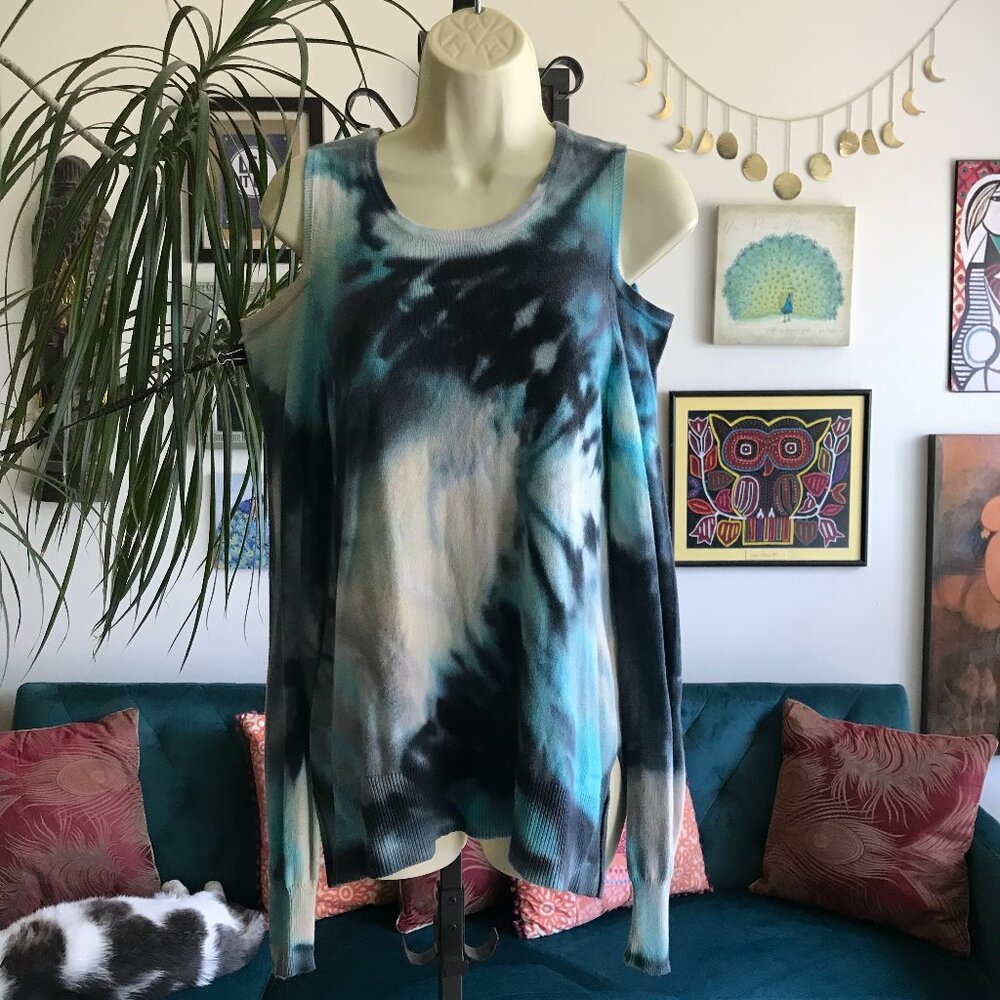 BRIGHTLY TWISTED size S Blue & Gray Tie Dye Soft Cold Shoulder Sweater